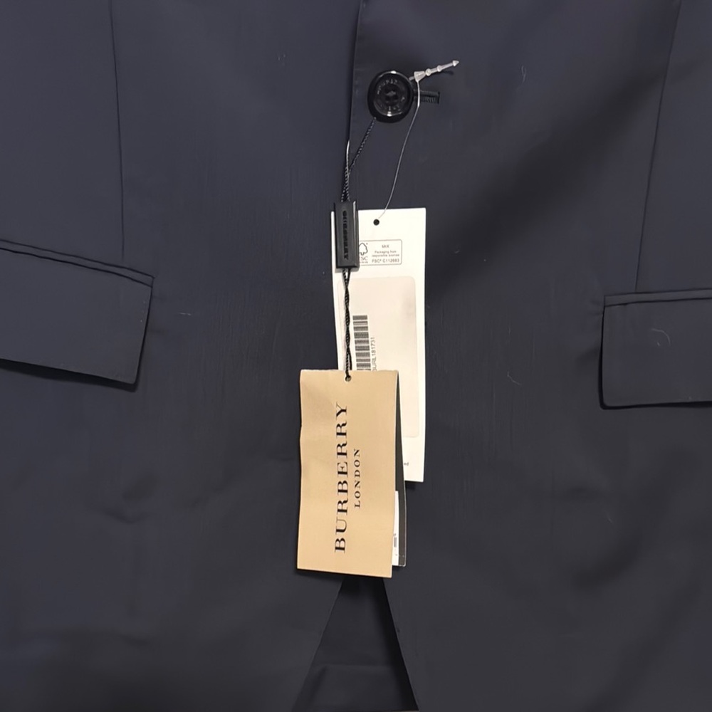 Burberry Navy Men's Blazer - Size 54R: See hyperlinked size chart for US sizing - Picture 3 of 8